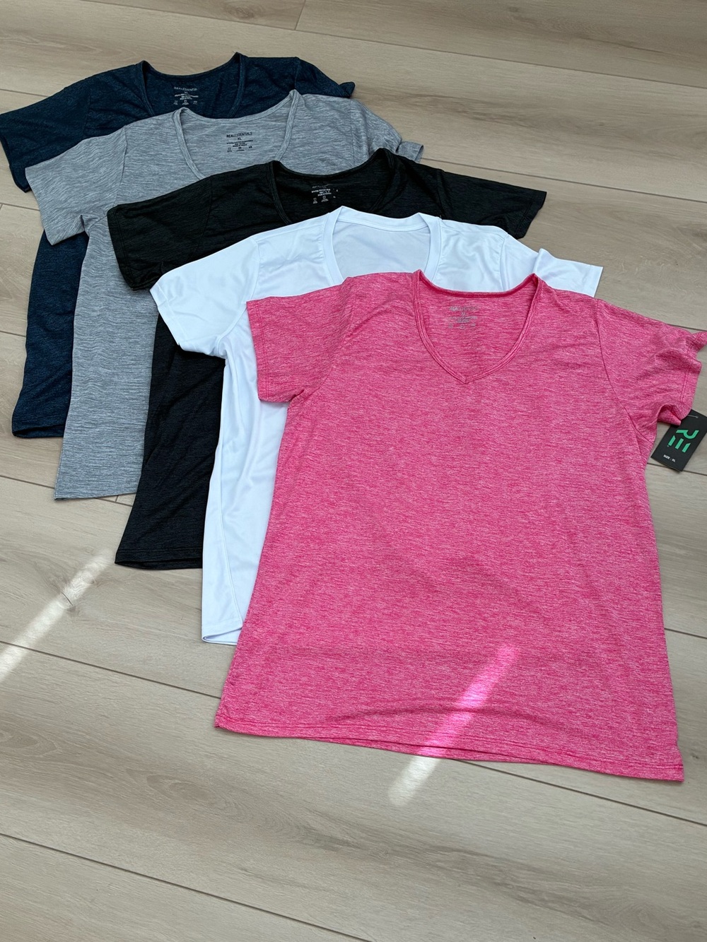 Real Essentials 5 Pack Lot Short Sleeve V-neck Activewear Yoga Top XL NWT